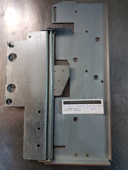 BISAGRA SOPORTE PUERTA NECTA BRIO 3 VASERO - 1